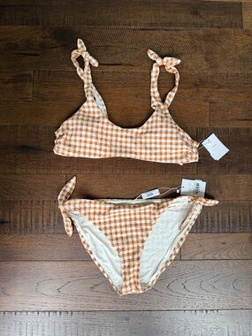 Andie Gingham Tie-Shoulder Bikini in Cream and Rust